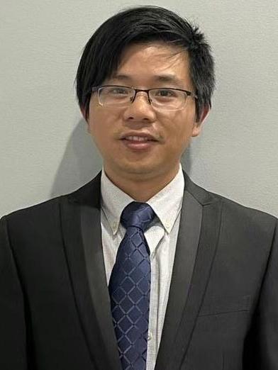 5.Zhong Chen.jpg